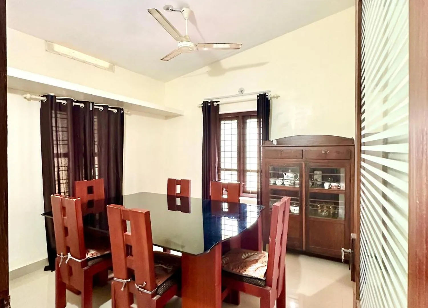 Spacious Beach Side House - Joyce Cottage Kerala Thiruvananthapuram